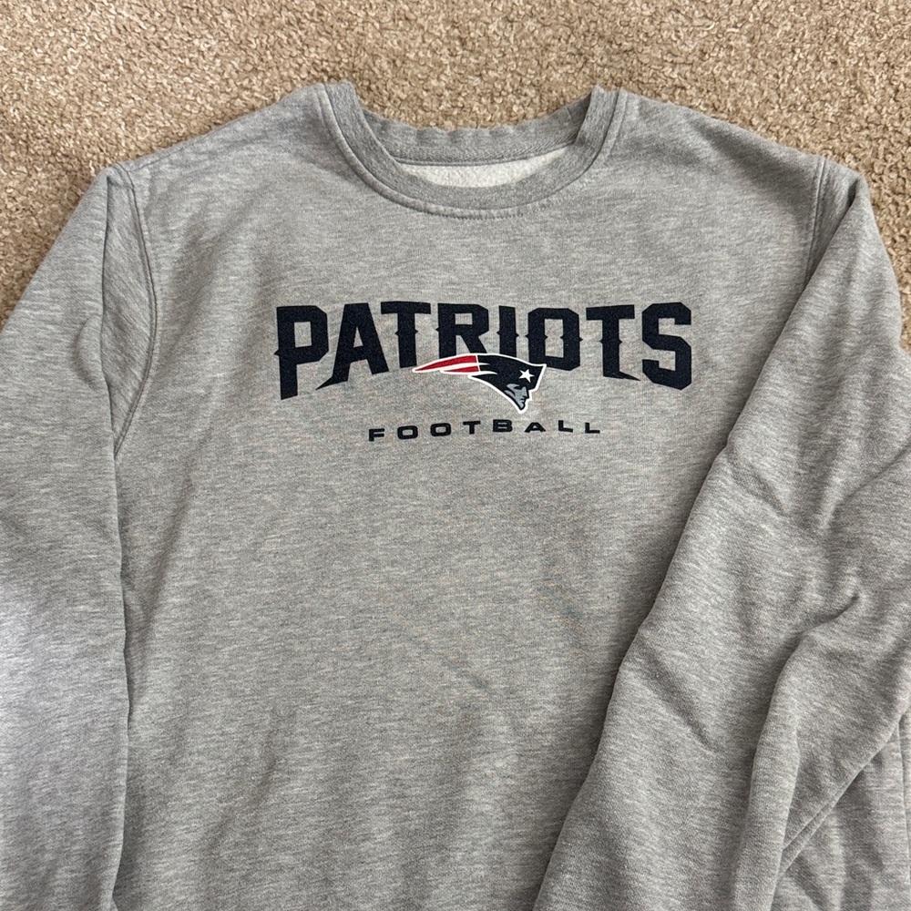 Patriots Gray Crewneck